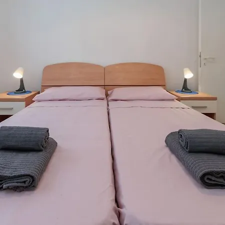Lido Free Parking - 4 Guests - Near - App 1 Appartamento Lido di Jesolo