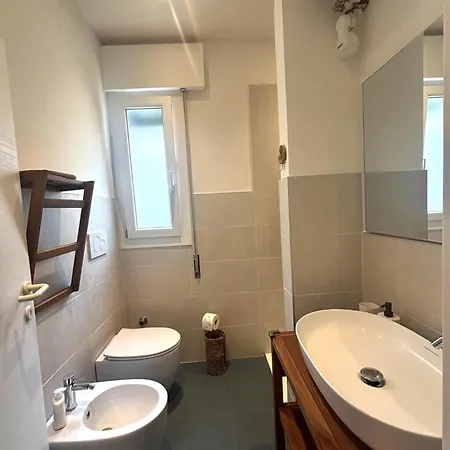Appartamento Lido Free Parking - 4 Guests - Near - App 1 *
